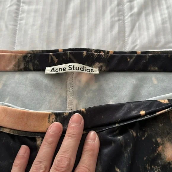 ASO Hailey Bieber & Kendall Jenner ACNE pants - Picture 5 of 7